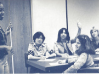 Click to show details - 80s - 7 students listening